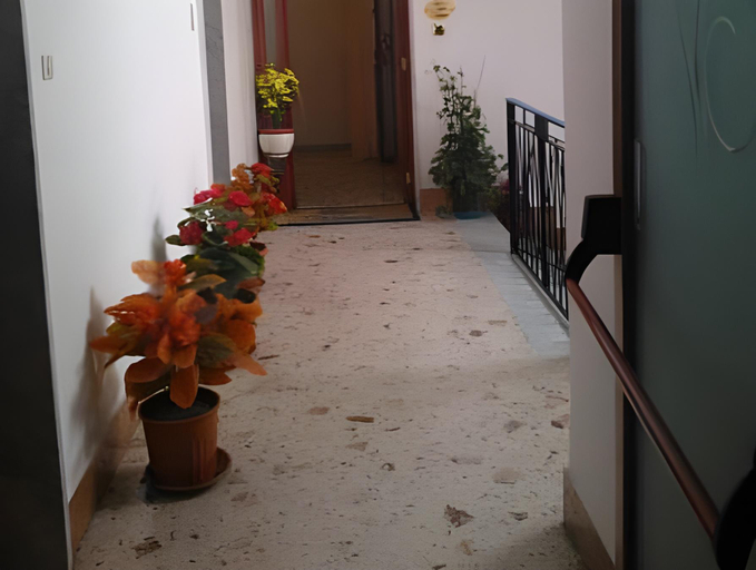 Others 3, B&B Vittoria, Salerno