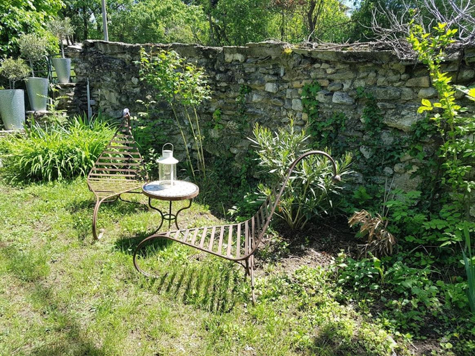Others 4, Le Clos De L'ambre, Drôme