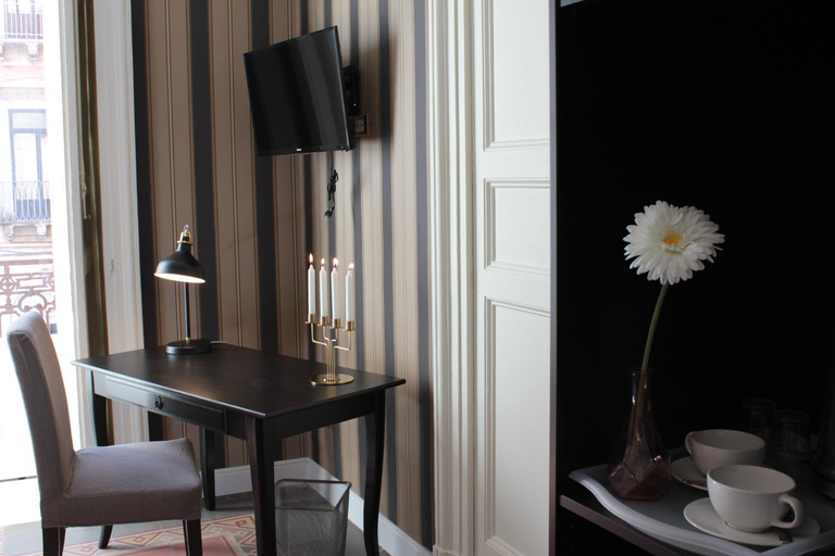 Others 3, Aitna B&B, Catania