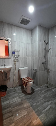 Bathroom 3