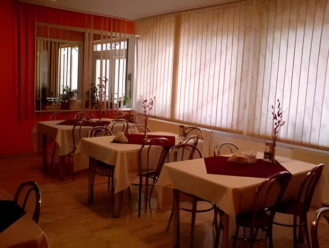 Food & Drinks 5, Noroc si Fericire, Targu Mures