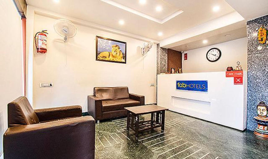 Public Area 1, FabHotel Maher Inn, Ahmadabad