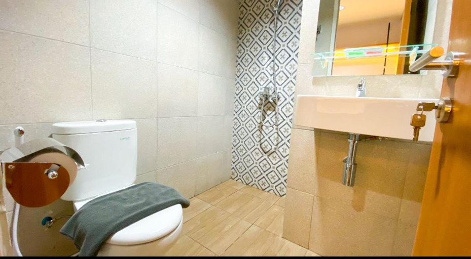 Bathroom 4