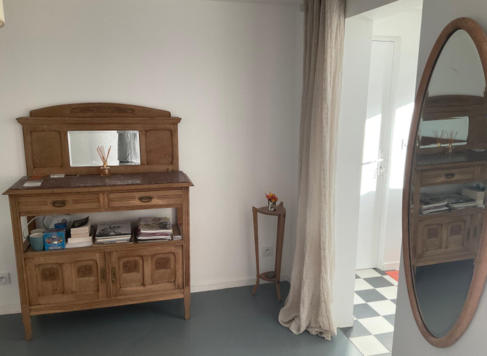 Others 3, Maison Dulcis, Gironde
