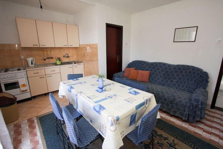 Others 4, Apartments Ruzinka, Gradac
