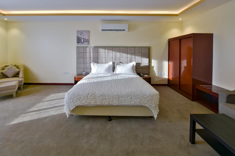 Bedroom 3, Golden Dune Hotel Turaif 