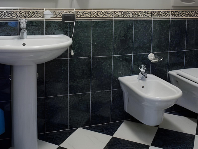Bathroom 1, Residence Alice, Trento
