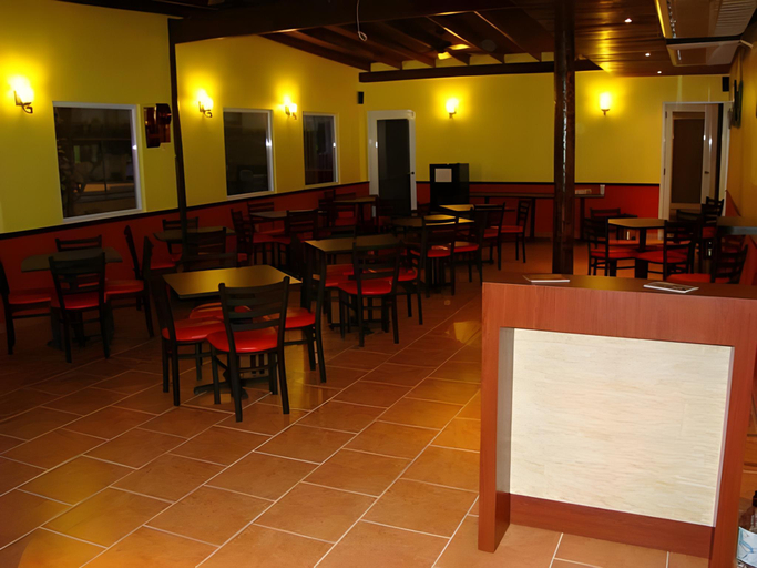Food & Drinks 4, Combate Beach Resort