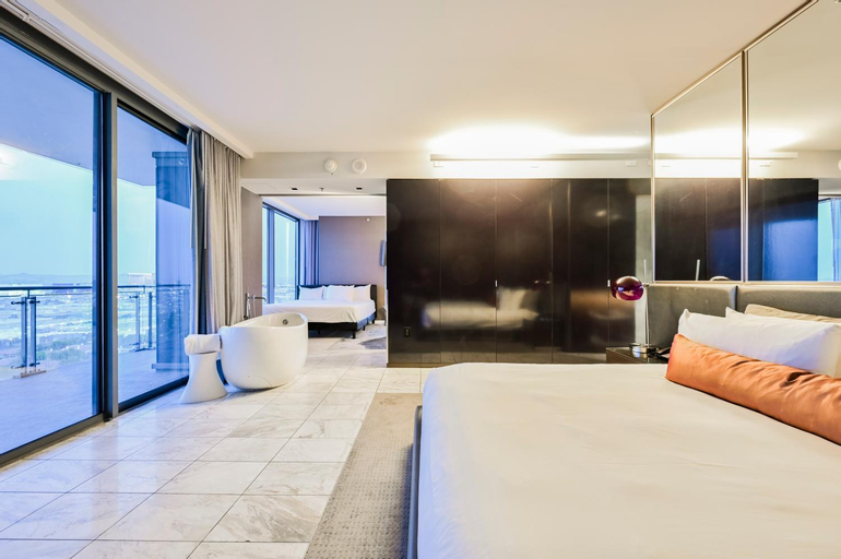 Bedroom 21
