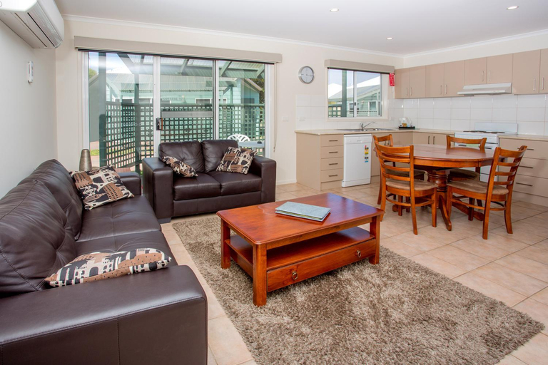 Dining Room 6