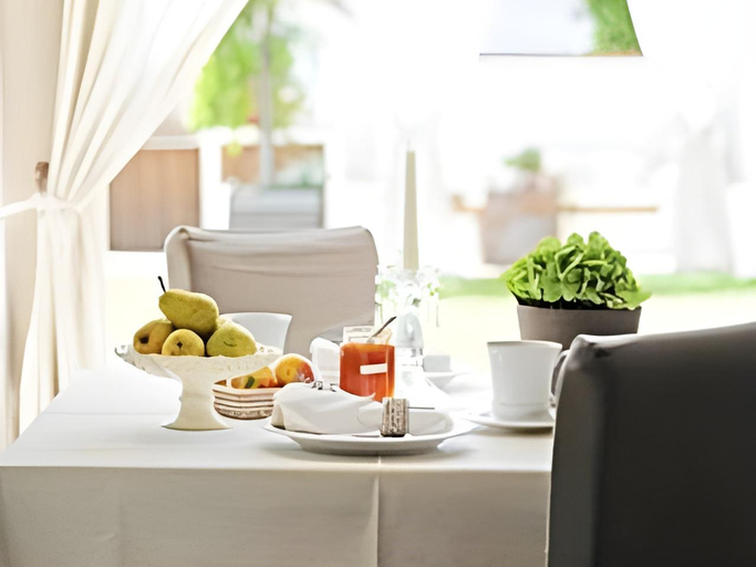Food & Drinks 2, Landpalais Goyenhof - Deluxe Suites & Breakfast, Bolzano