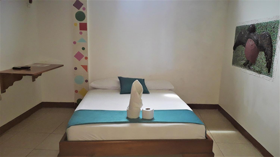 Others 3, Hostal El Pinzon, Santa Cruz