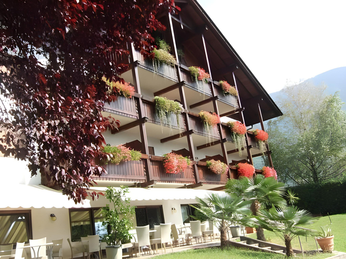 Exterior & Views 1, Hotel Salgart, Bolzano
