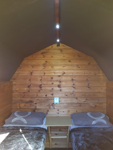 Bedroom 2, Suitehuts @ Silverstone, Northamptonshire