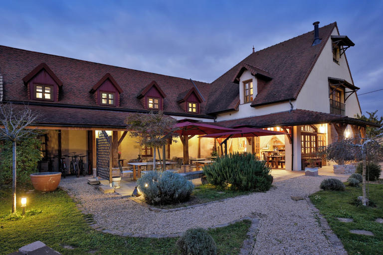 Exterior & Views 2, Hotel Les Deux Chevres Gevrey-Chambertin, Côte-d'Or