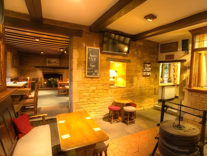 Food & Drinks 5, The Bell Inn, Stilton, Cambridgeshire - The Coaching Inn Group, Cambridgeshire