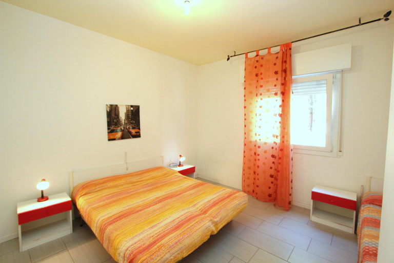 Bedroom 2, Bibione getaway one bedroom flat with ac, Venezia