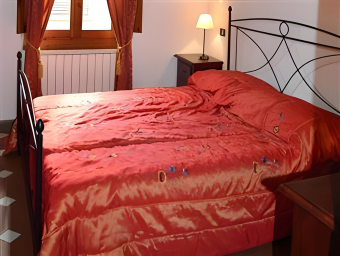 Bedroom 2, Max Apartments, Florence