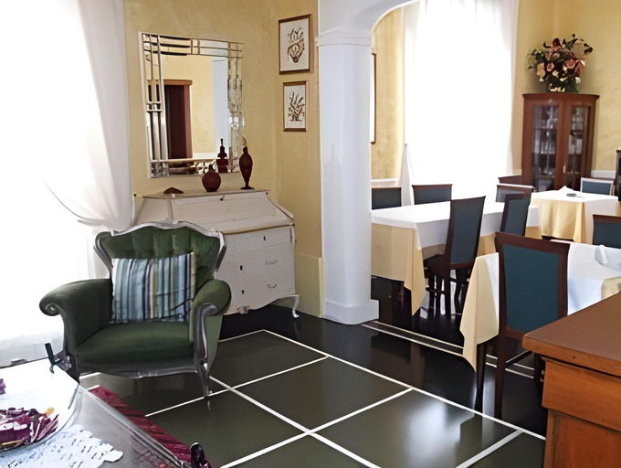 Interior view 4, Locanda Villa Moderna, Genova