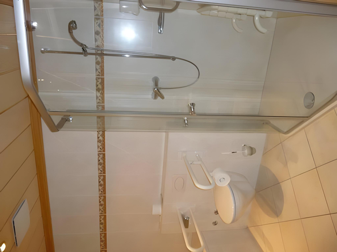 Bedroom 4, Hotel Schwarzwald-Resort Roßle, Waldshut