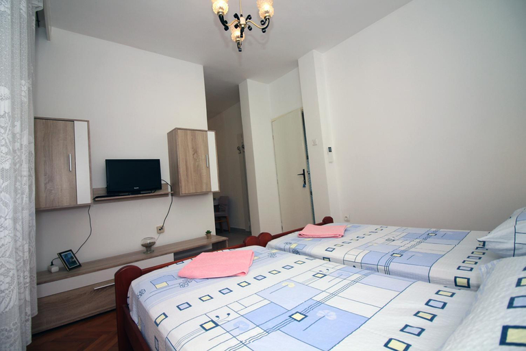 Others 3, Guesthouse Mila, Tisno