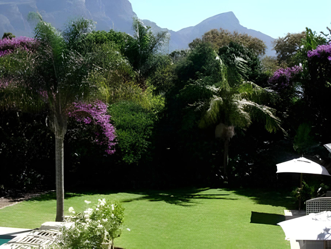Others 3, Constantia Valley Lodge, City of Cape Town