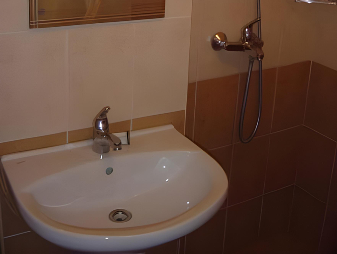 Bathroom 3, Ahilea Hotel - Free Pool Access, Balchik