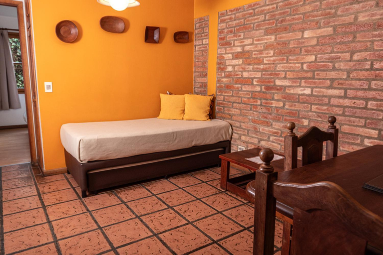 Bedroom 2, El Viejo Nogal, Lacar