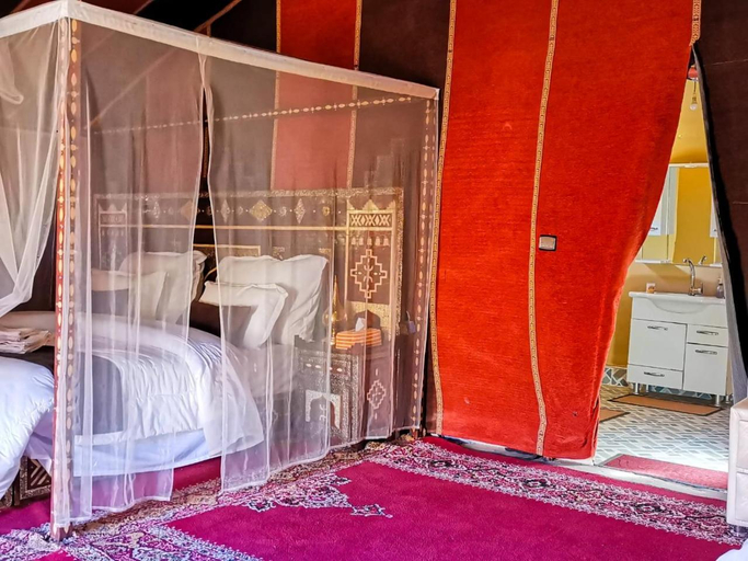 Bedroom, Desert Camp in Zagora - Camel ride - Easy & Affordable Stays, Zagora