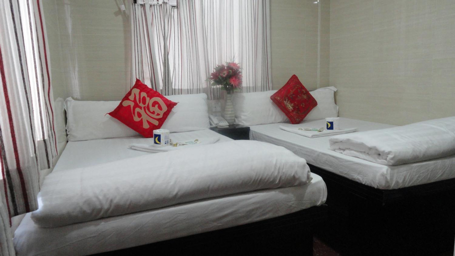 Bedroom 13