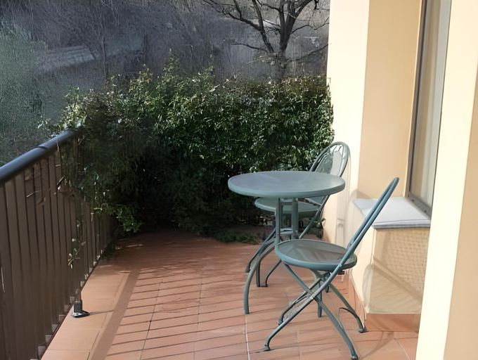 Others 5, Hostal Mont-Rock, Girona