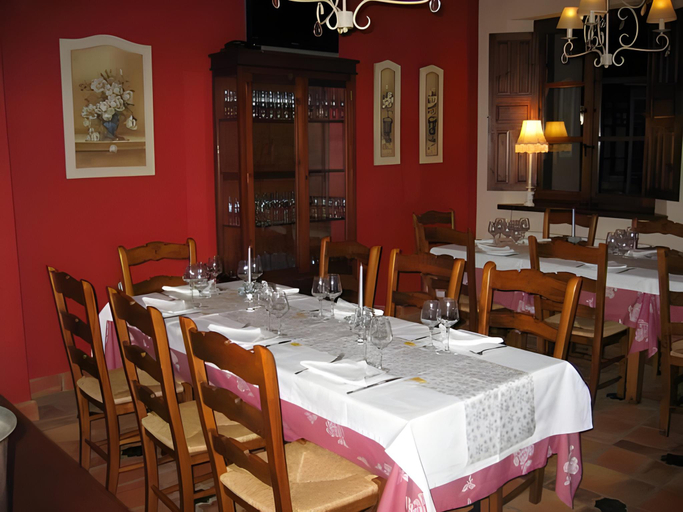 Food & Drinks 5, Hotel de Montana Cueva Ahumada, Albacete