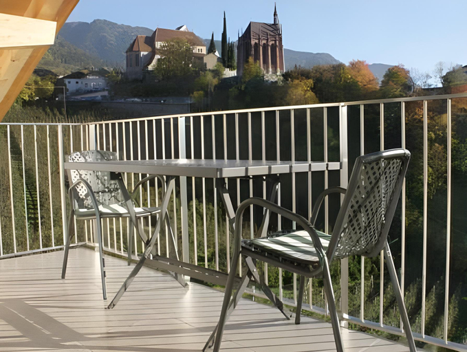 Others 5, Residence Fiegl, Bolzano