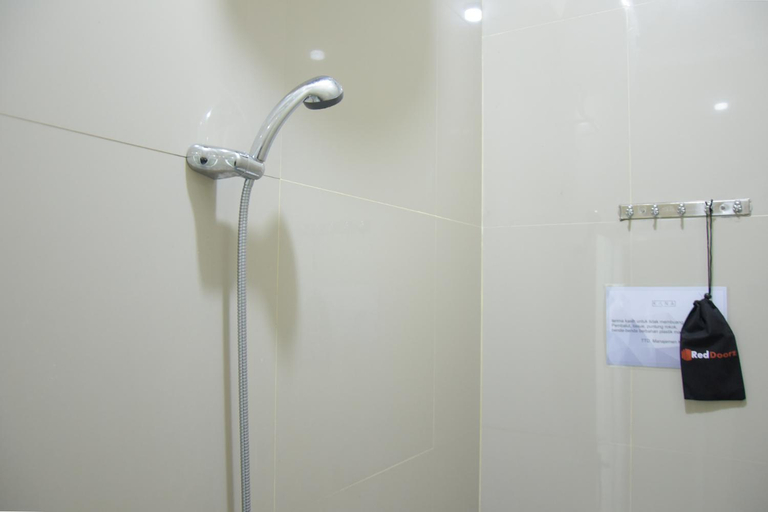 Bathroom 21