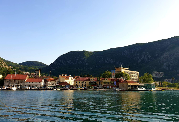 Others 2, Kotor Center W