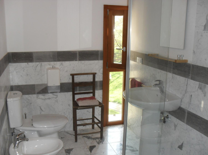 Bathroom, Mulino Delle Valli, Verona