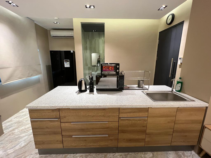 Dining Room 11