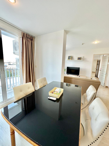 Dining Room 17