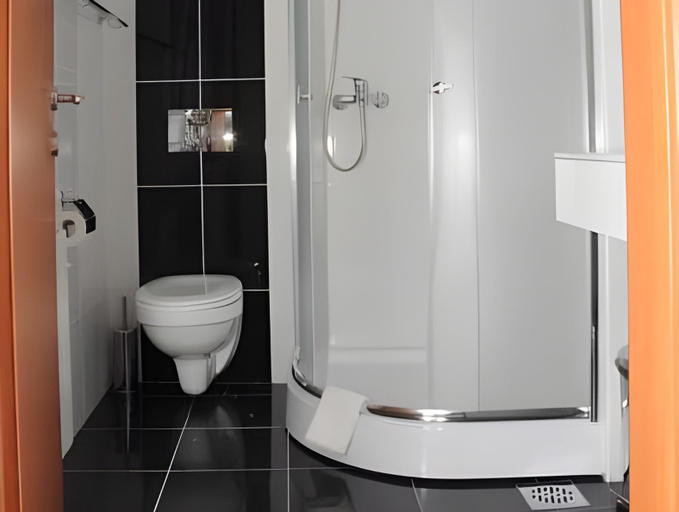 Bathroom 3, Garni Hotel Consul, Niš