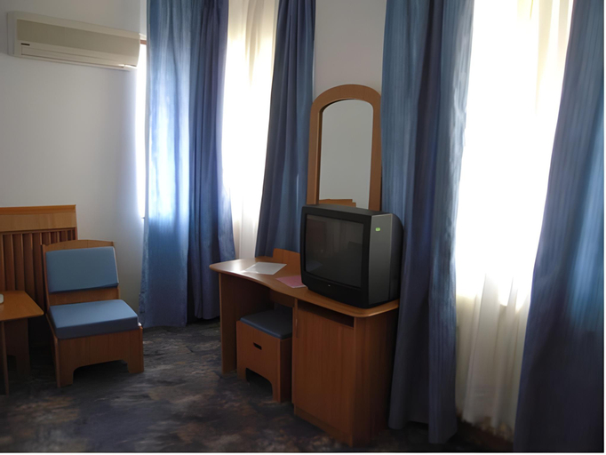 Bedroom 2, Hotel Dambovita, Targoviste