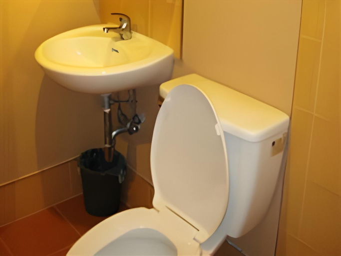 Bathroom 3, One Lourdes Dormitel, Iloilo City