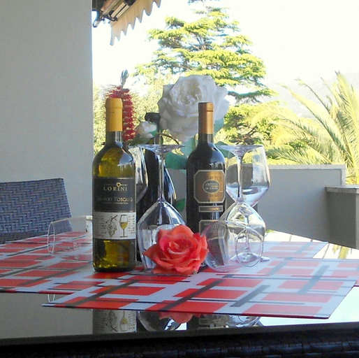Food & Drinks 5, Villa happy days, Livorno