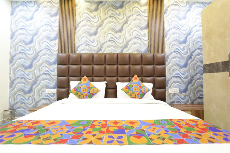Bedroom 1, Goroomgo Naman Hotel and Banquet Kanpur, Kanpur Nagar