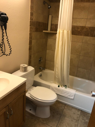 Bathroom 3, Downtown Value Inn, Multnomah