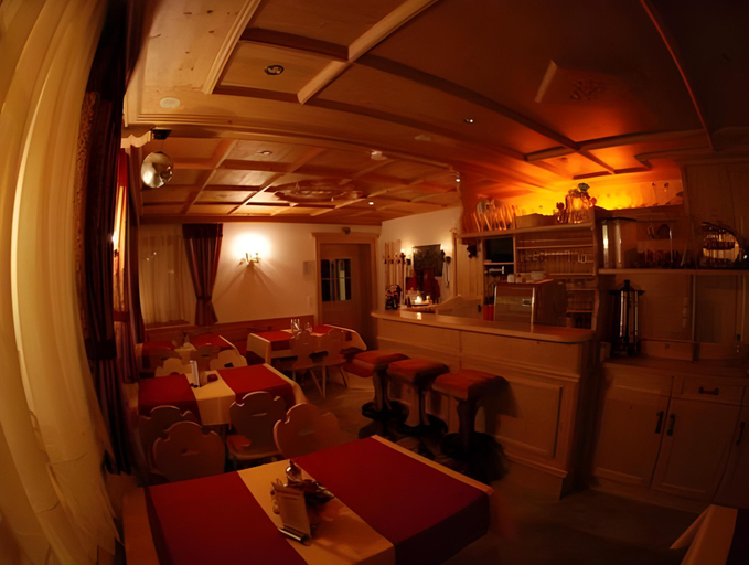 Others 2, Hotel Garni Gafluna, Landeck