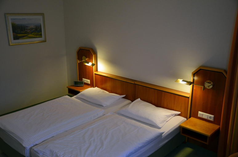 Bedroom 17