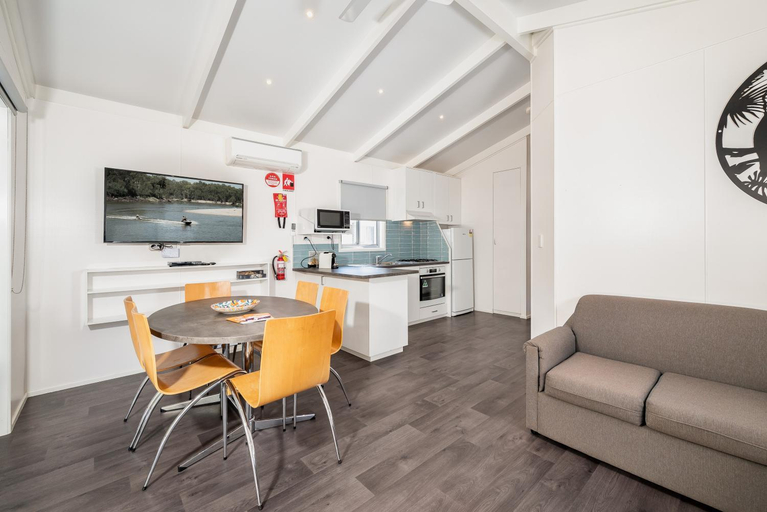 Dining Room 6