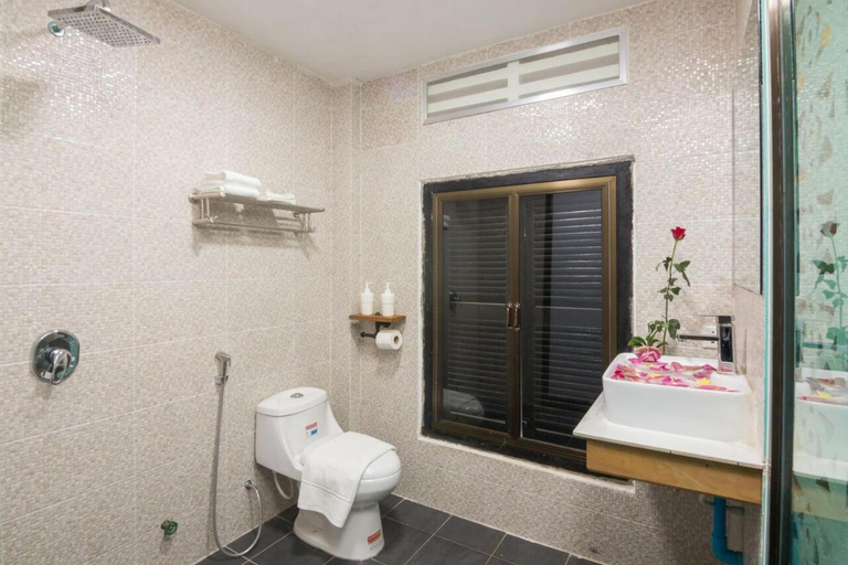Bathroom 2, Summer Bliss Boutique & Spa, Siem Reap