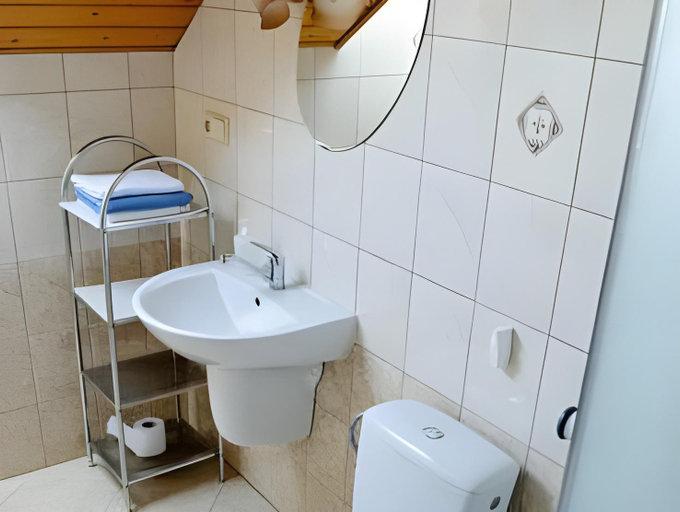 Bathroom 3, Turciansky dvor, Martin