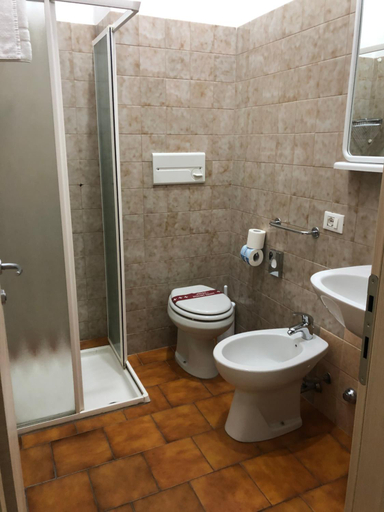 Bathroom 3, Antico Albergo, Verona